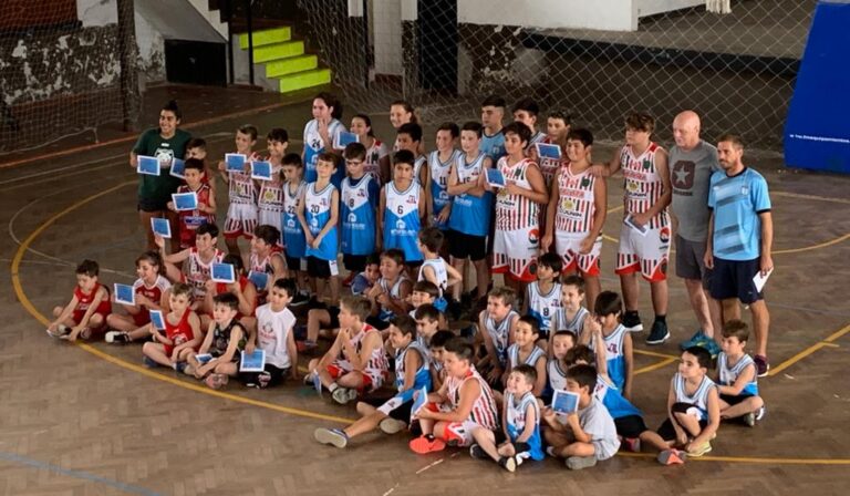 Encuentro escuelas de básquet clubes de Junín