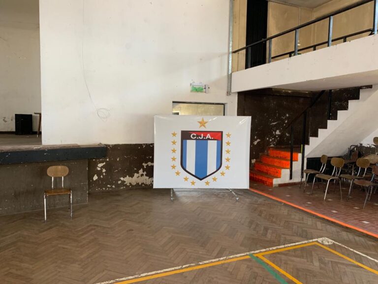 Confeccionamos biombo para privacidad de actividades en gimnasio