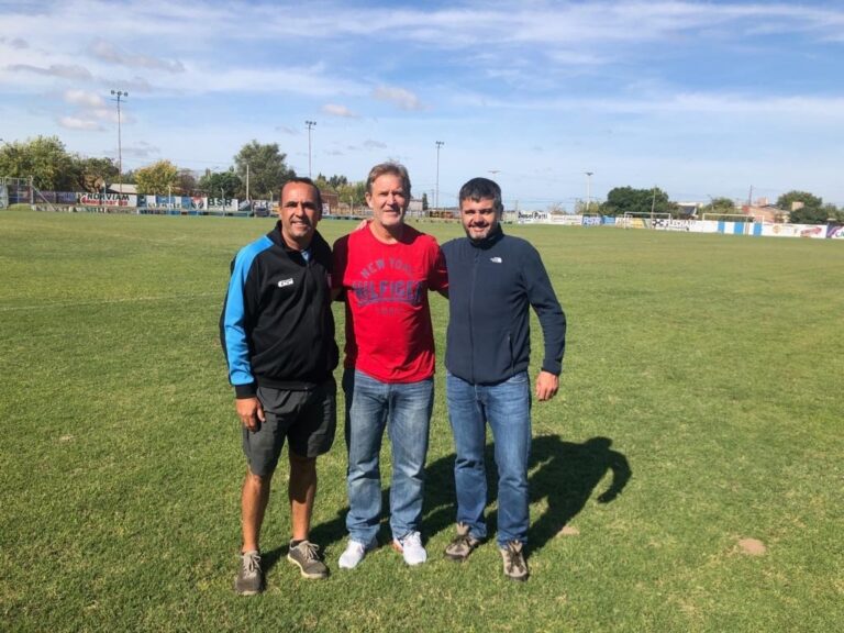 Nos visito Hernan Steffoni, ex jugador de primera, quien mantiene intacto el cariño por el club