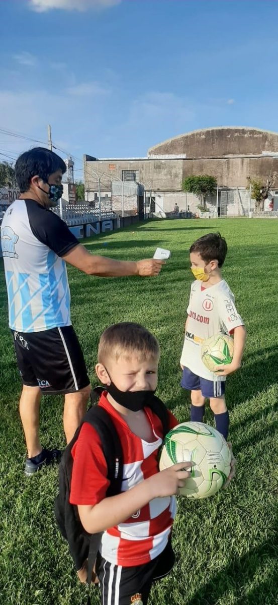 Volvió la escuela de futbol!